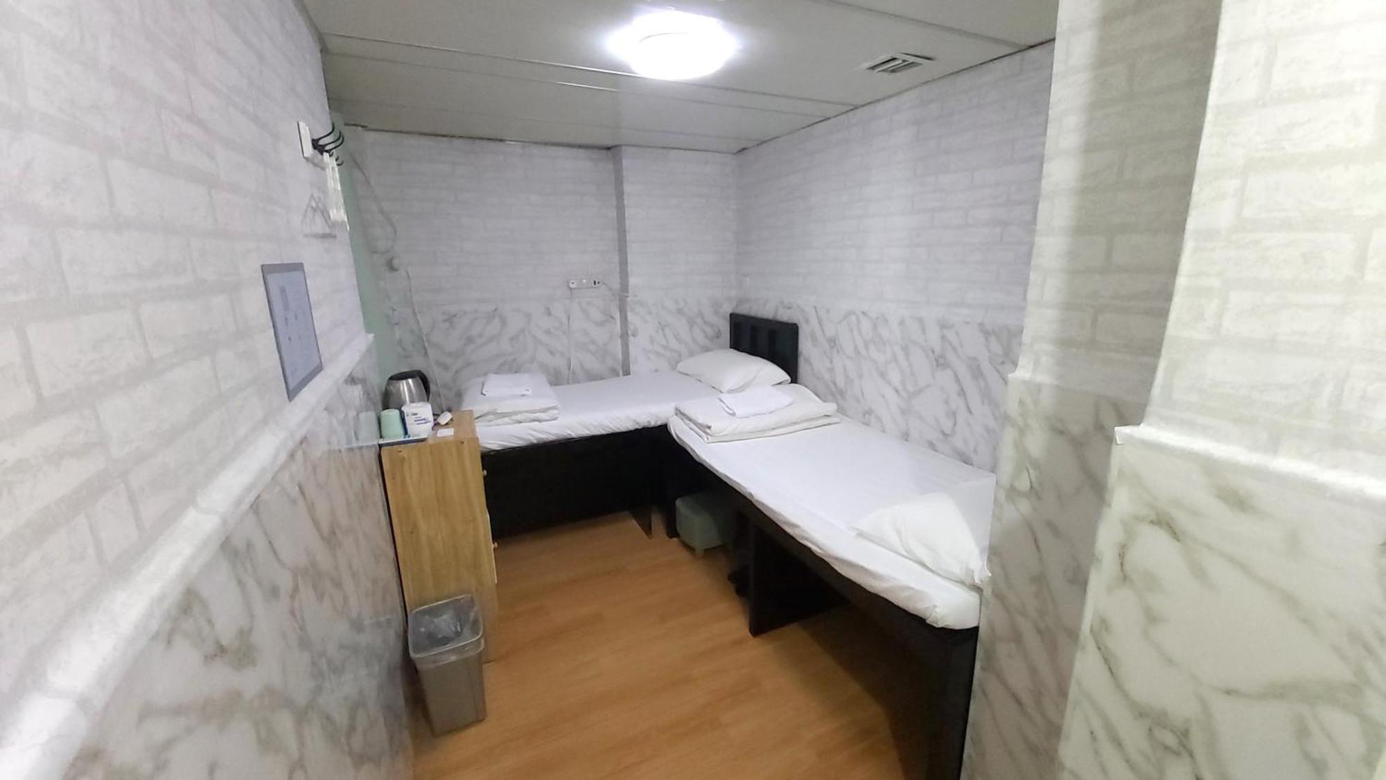 Cozy Inn Jordan Station Hong Kong Extérieur photo
