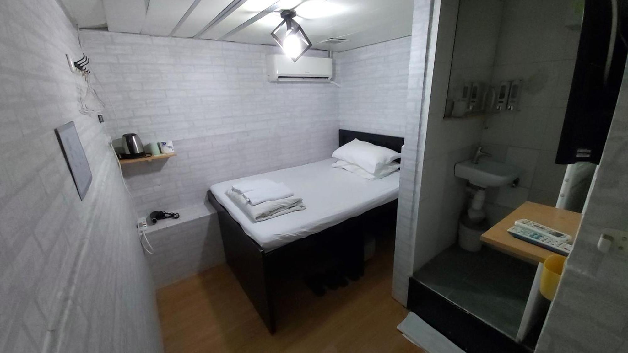 Cozy Inn Jordan Station Hong Kong Extérieur photo